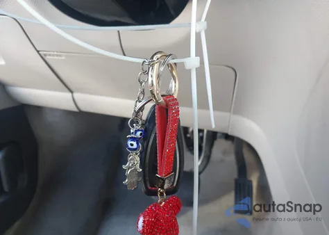 2013 Ford C-Max Hybrid Sel z USA, uszkodzony, nr VIN 1FADP5BU9DL544761